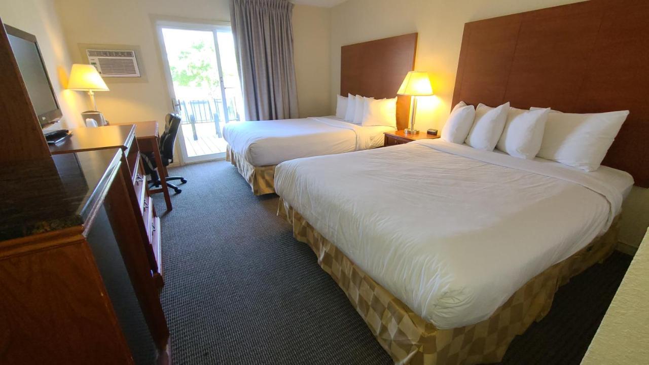 Travelodge By Wyndham Gananoque Room photo